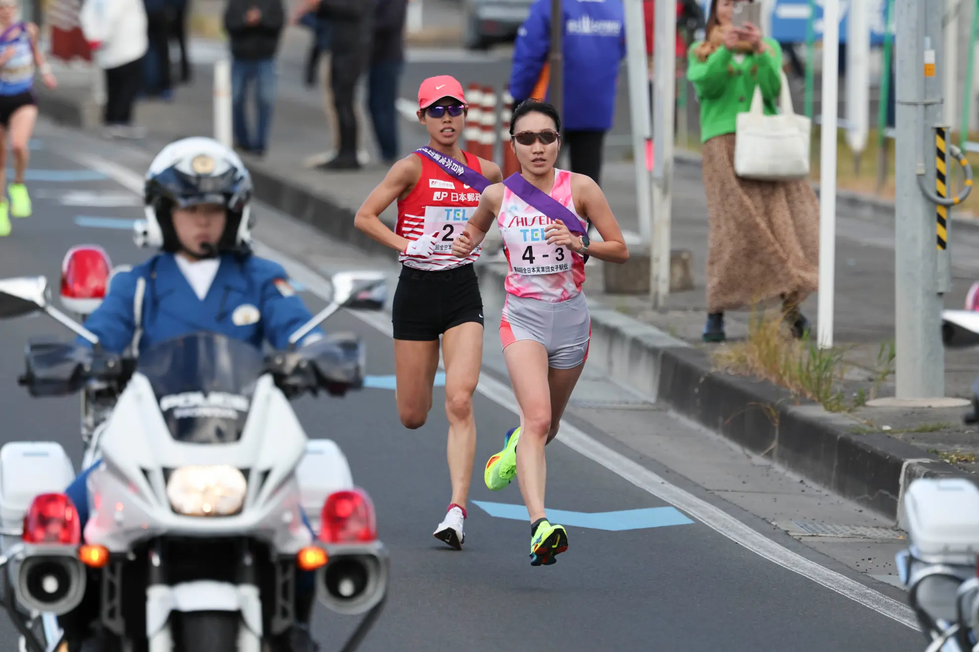 第44回全日本実業団対抗女子駅伝競走大会・3区を走る五島莉乃 （資生堂）2024年11月24日／写真：フォート・キシモト