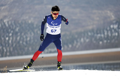 パラスポーツ界レジェンドの新田佳浩氏