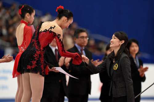 2014年　全日本選手権で副会長として表彰式に臨む